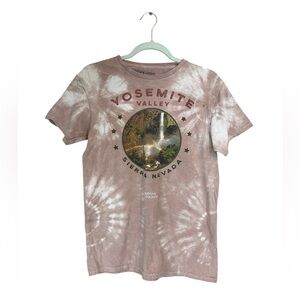 National Geographic Tie-dye Graphic T-shirt
